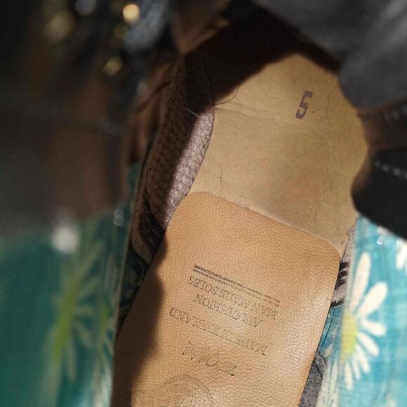 Vintage 90s Dr. Martens Blue Daisy Floral Canvas Vegan Made in England Size 7 - Picture 8 of 10